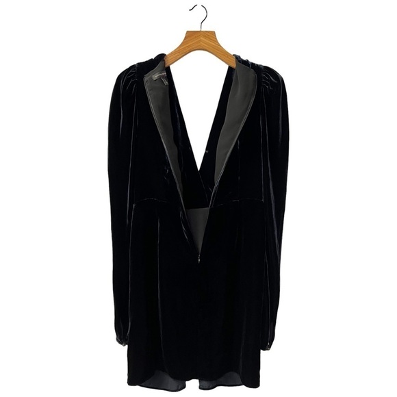 Banana Republic Velvet Twist-Front Deep-V Mini Black Dress 4 Tall NWOT - Picture 8 of 16